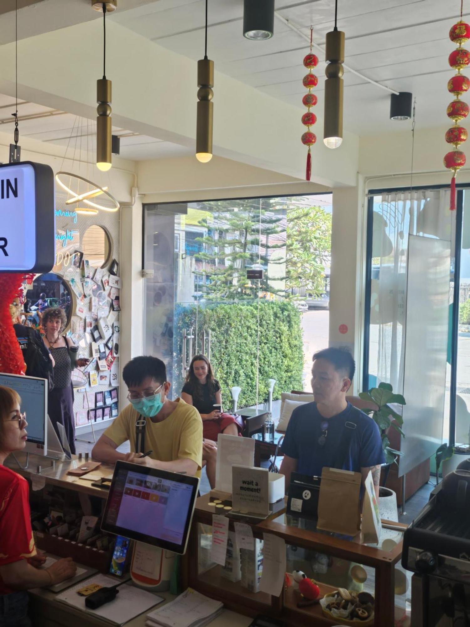 Polkadot Hostel Phitsanulok Bagian luar foto